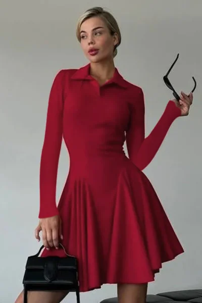 Long sleeve pleated knit mini dress in red