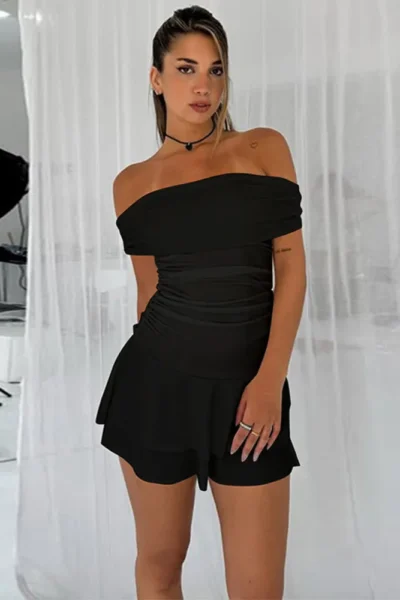 Off-shoulder strapless black ruched mini dress with slim fit